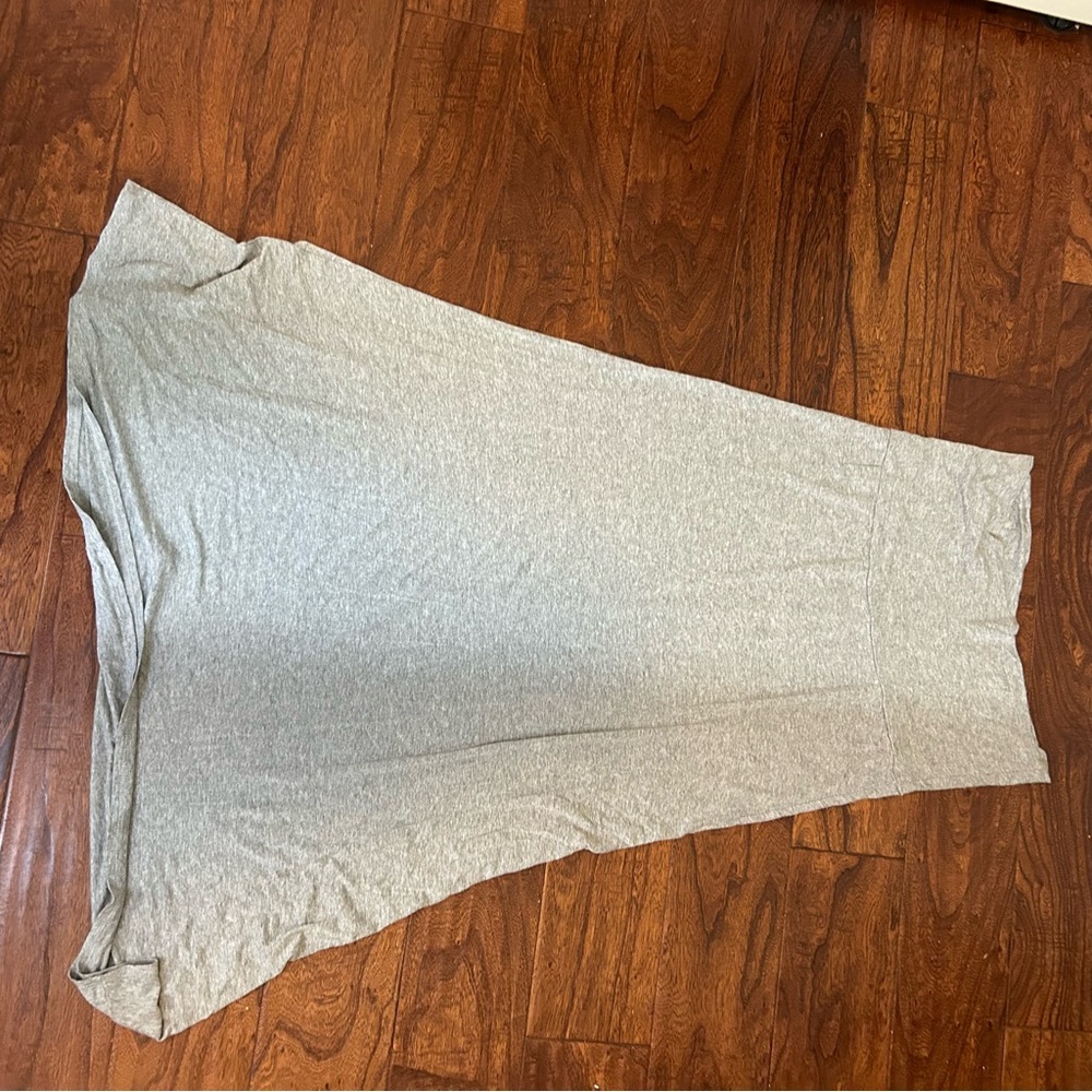 Supernova Lt Gray knit skirt size L
